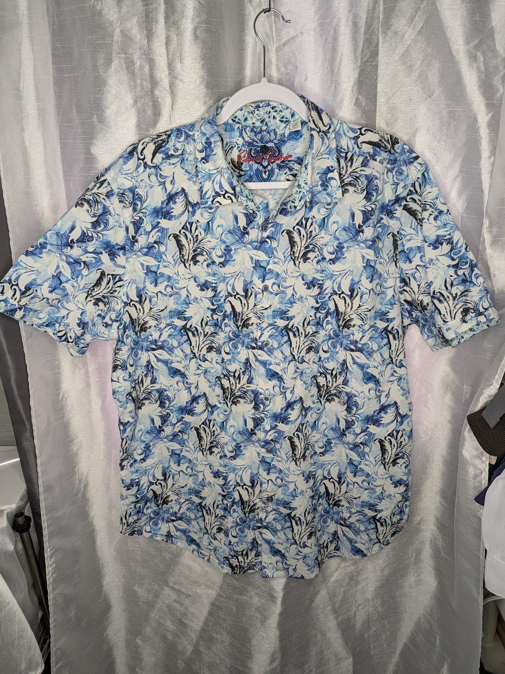 Robert Graham Men's Blue Floral Hawaiian Short-Sleeve Button-Down Shirt